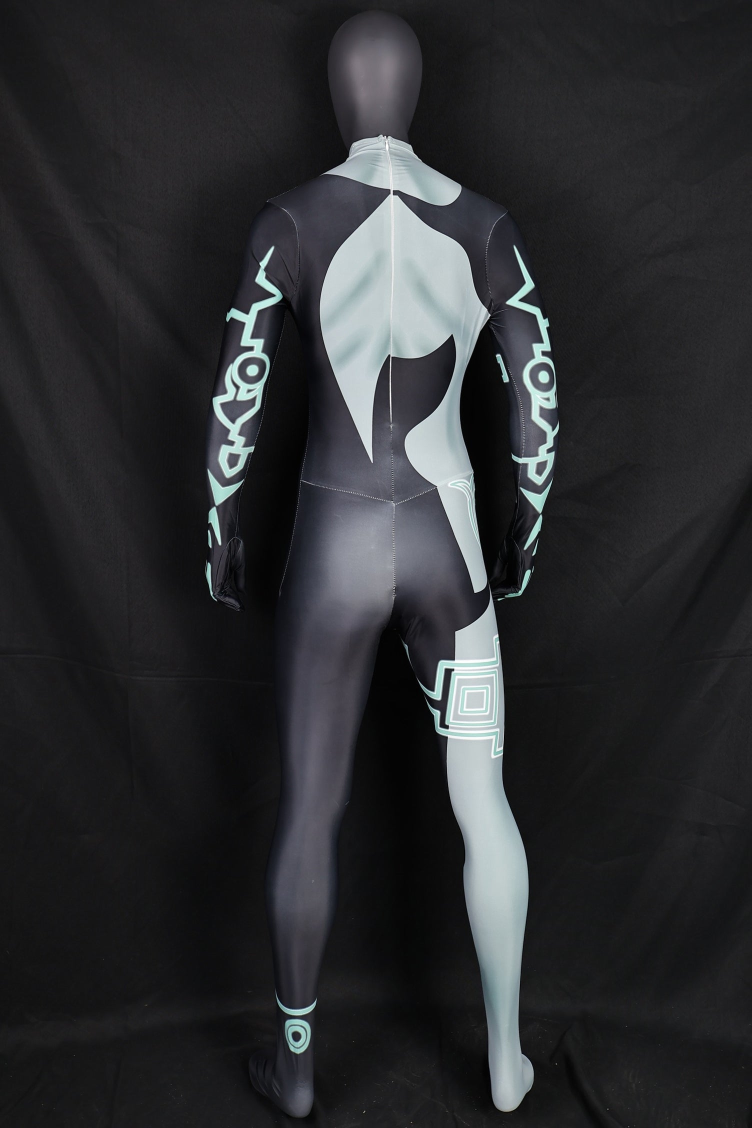 Offering custom commissions for professional female twilight princess bodysuits made to order