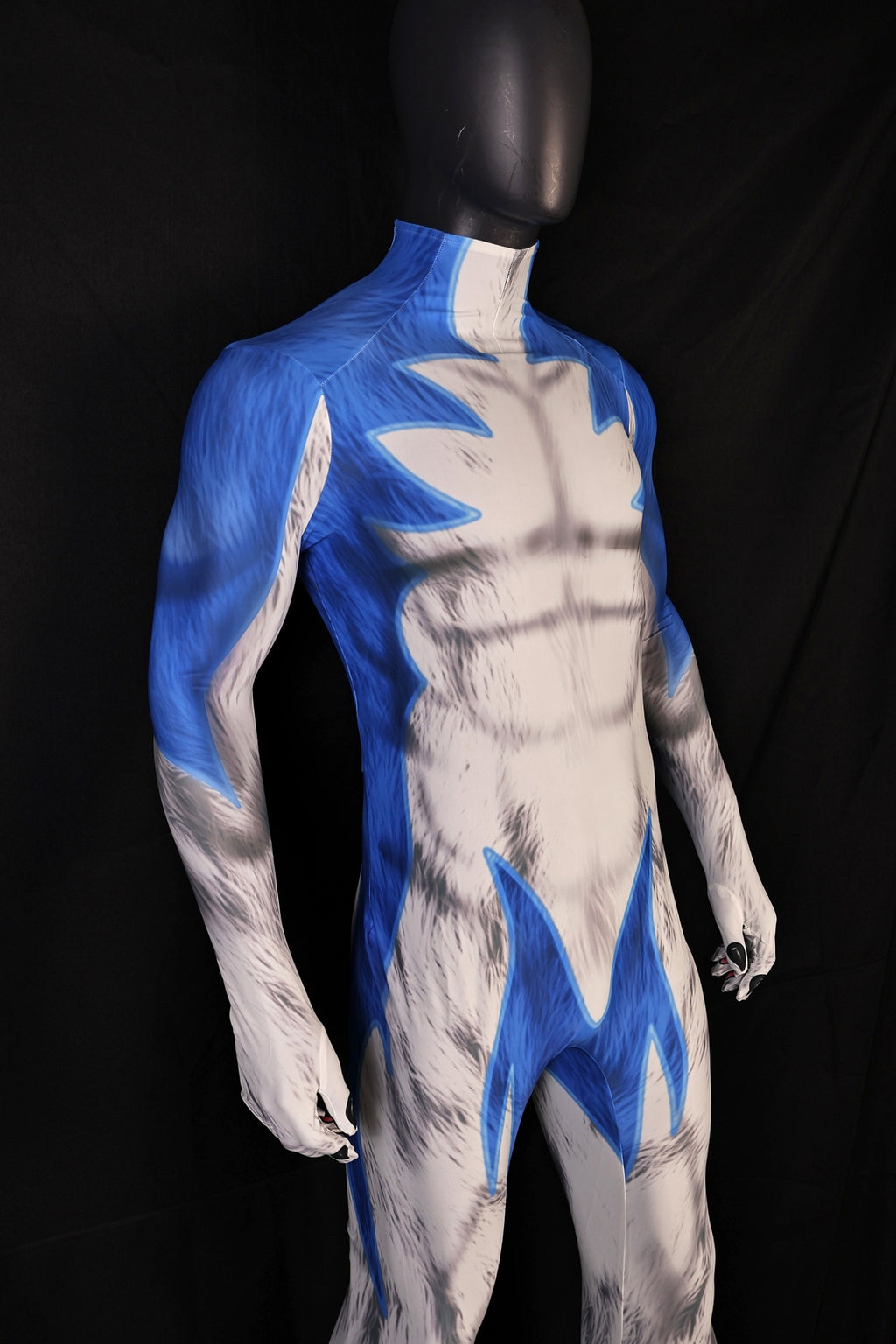 Replicating male lupin blue style bodysuits accurately from your provided images