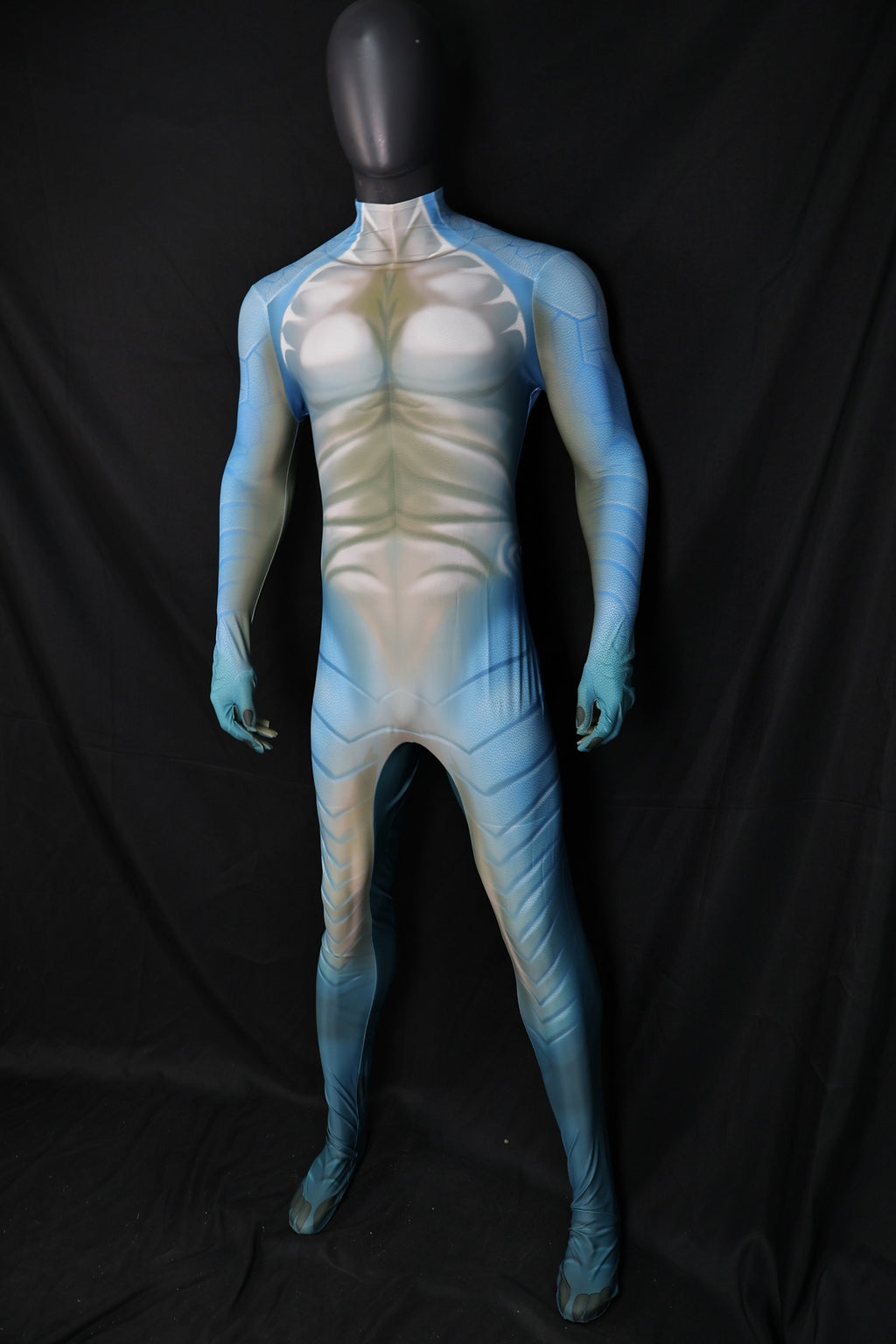 Commissioning professional male cyan shark performance suits for bespoke cosplay projects