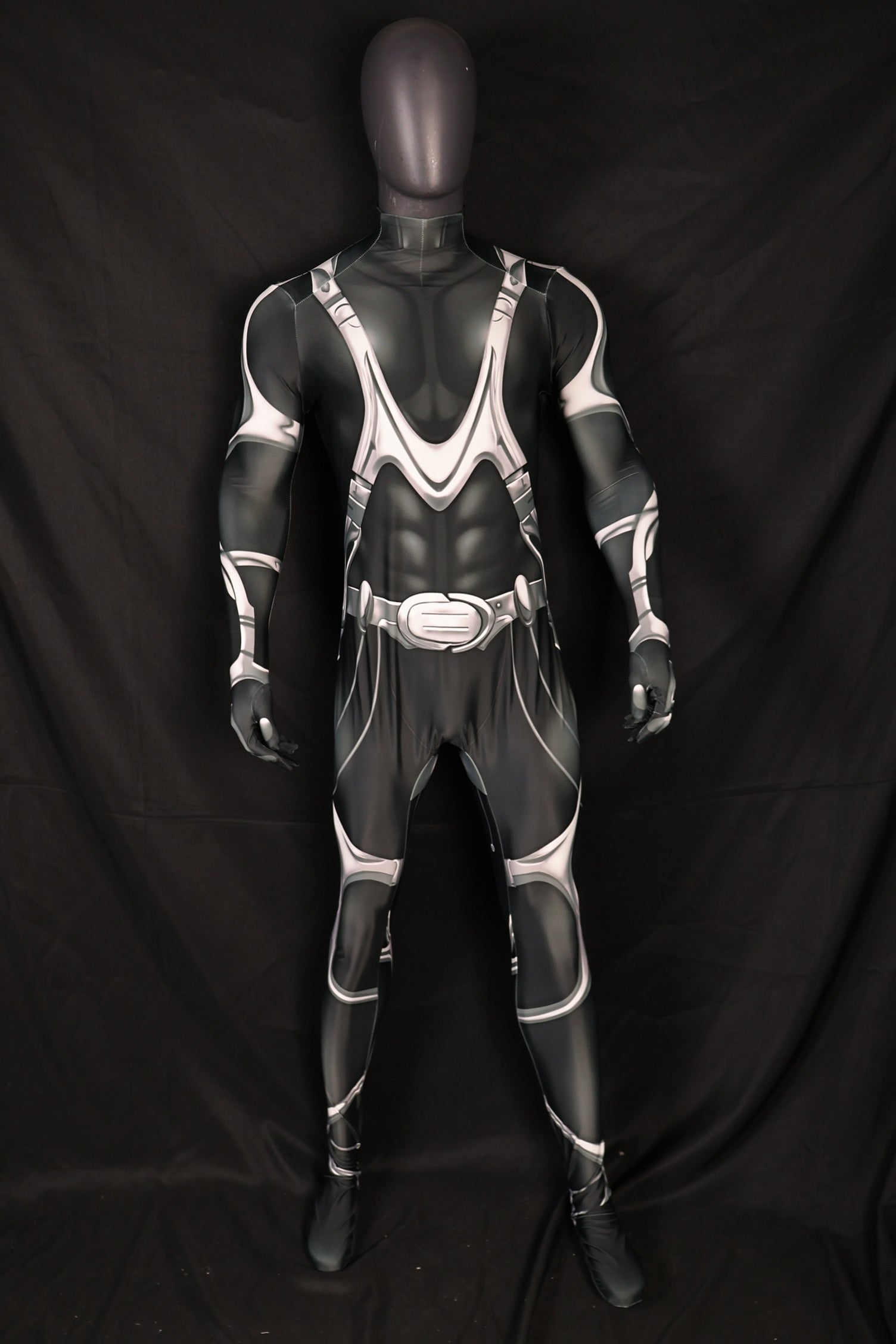 Replicating male the mantis style jumpsuits accurately from your provided images