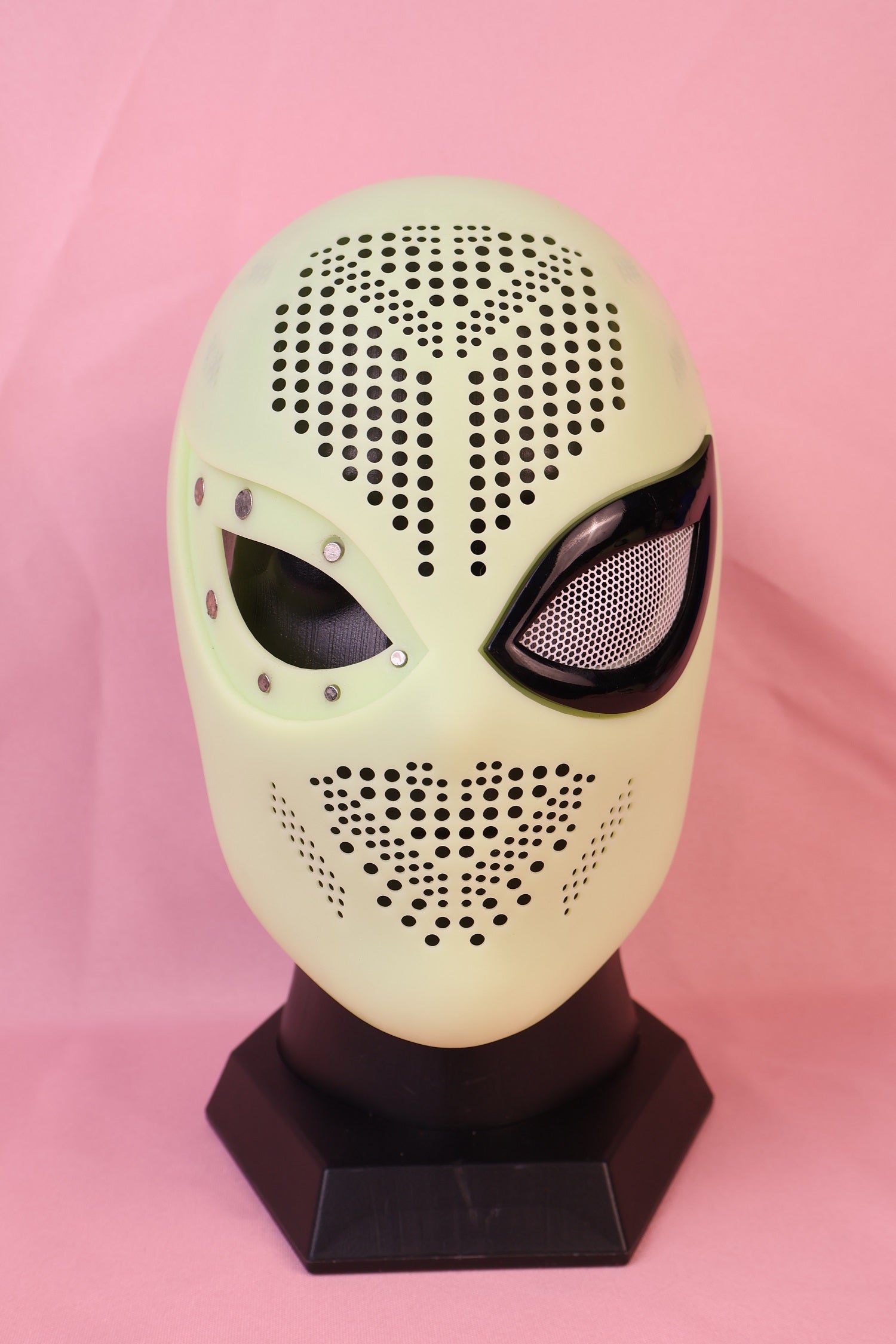 Custom Crescent Lens Spider Gear: PVC Head Armor, Personalized Hood