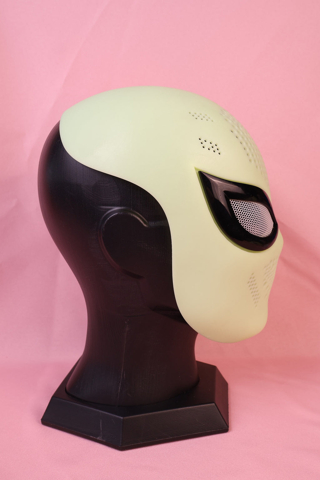 Custom Crescent Lens Spider Gear: PVC Head Armor, Personalized Hood