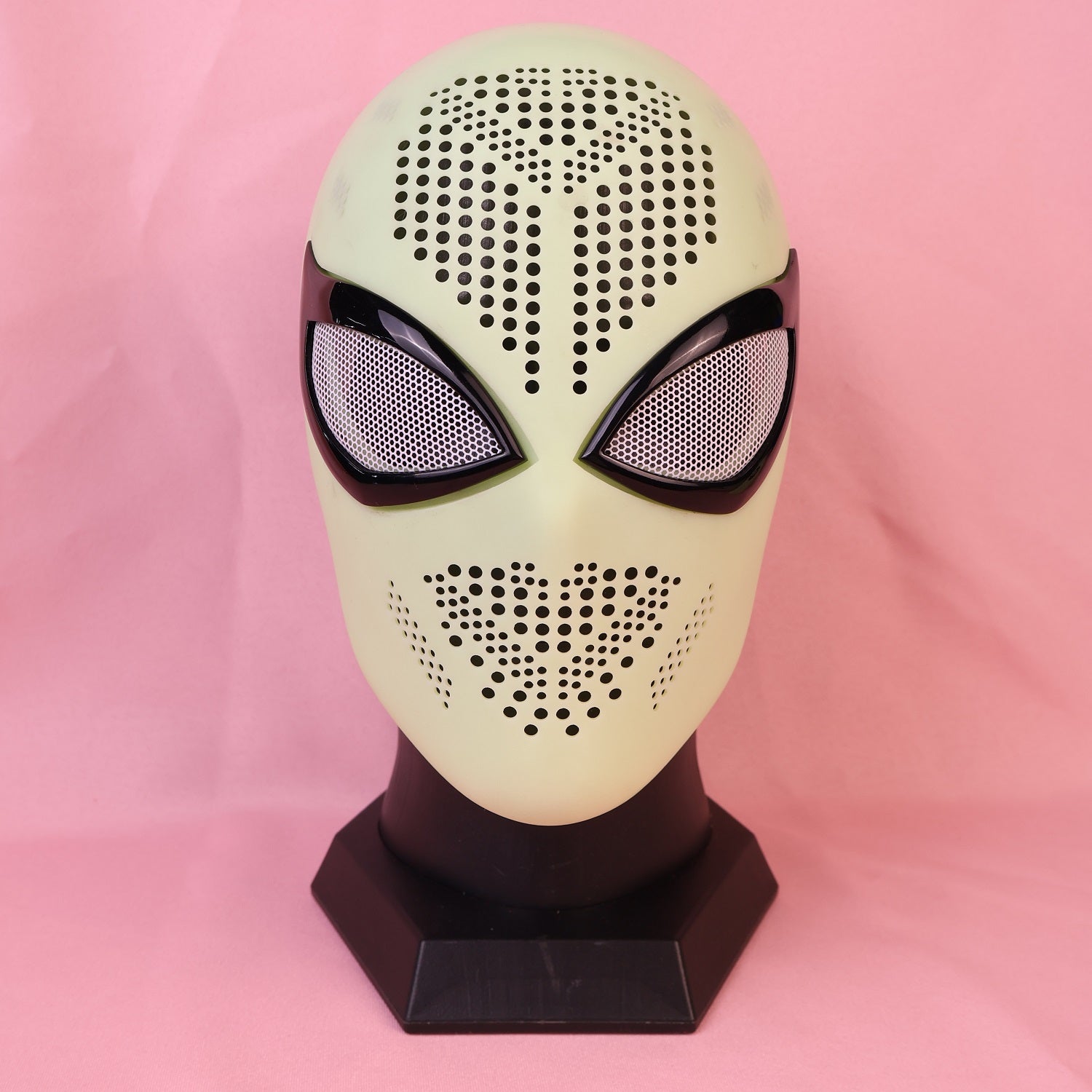 Curved Hook Lens Spider Mask: Personalized PVC Faceshell, Custom Hood