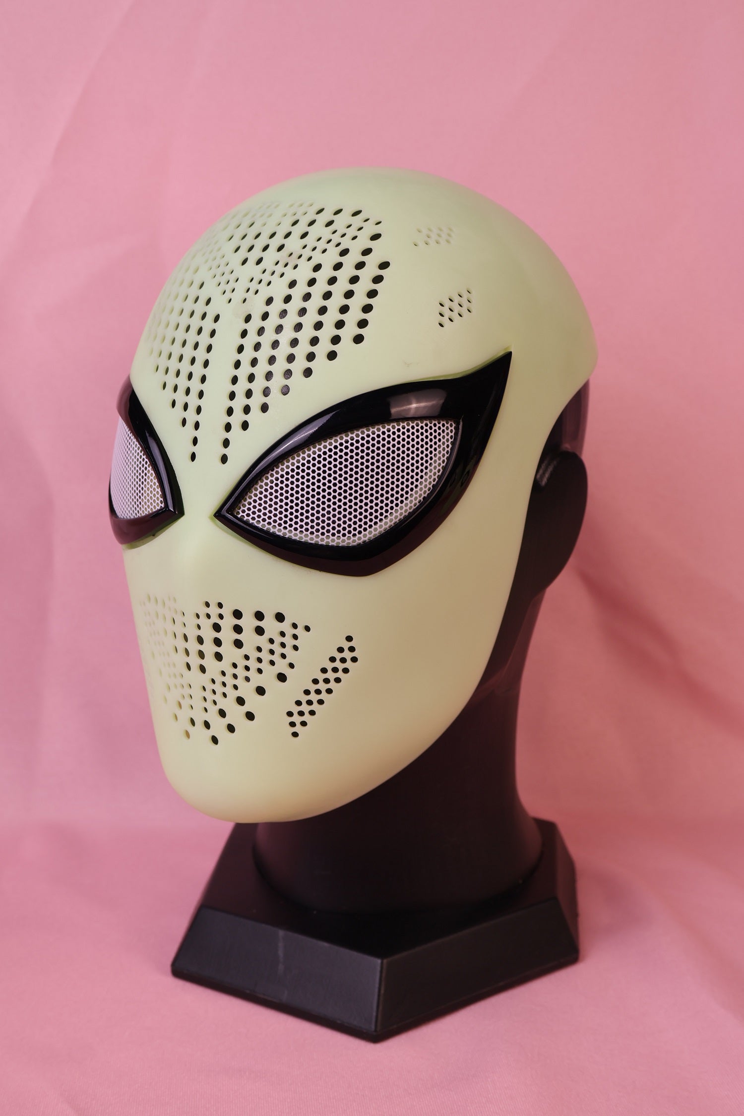 Curved Hook Lens Spider Mask: Personalized PVC Faceshell, Custom Hood