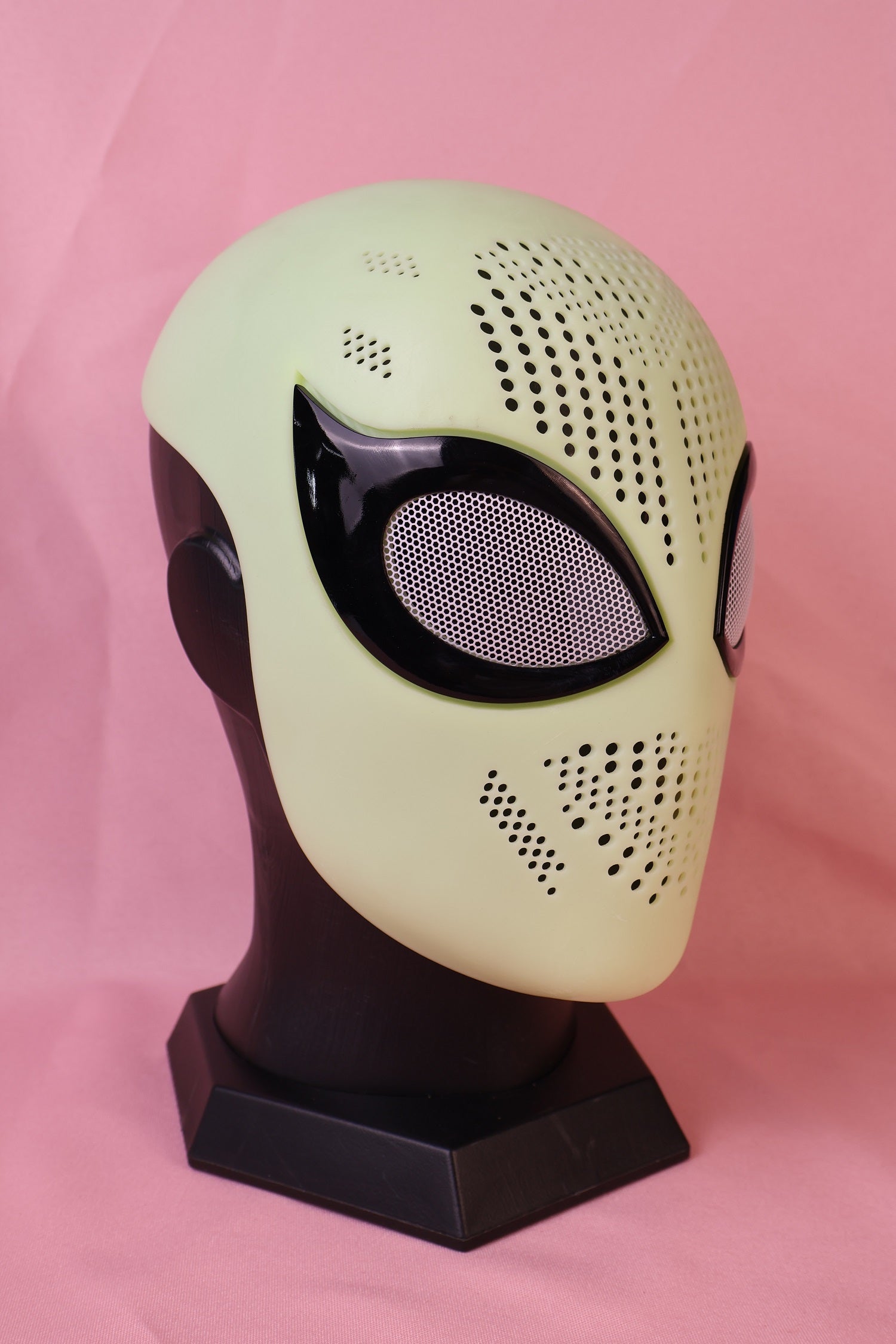 Custom Curved Blade Lens Spider Hood: PVC Faceshell, Personalized Mask