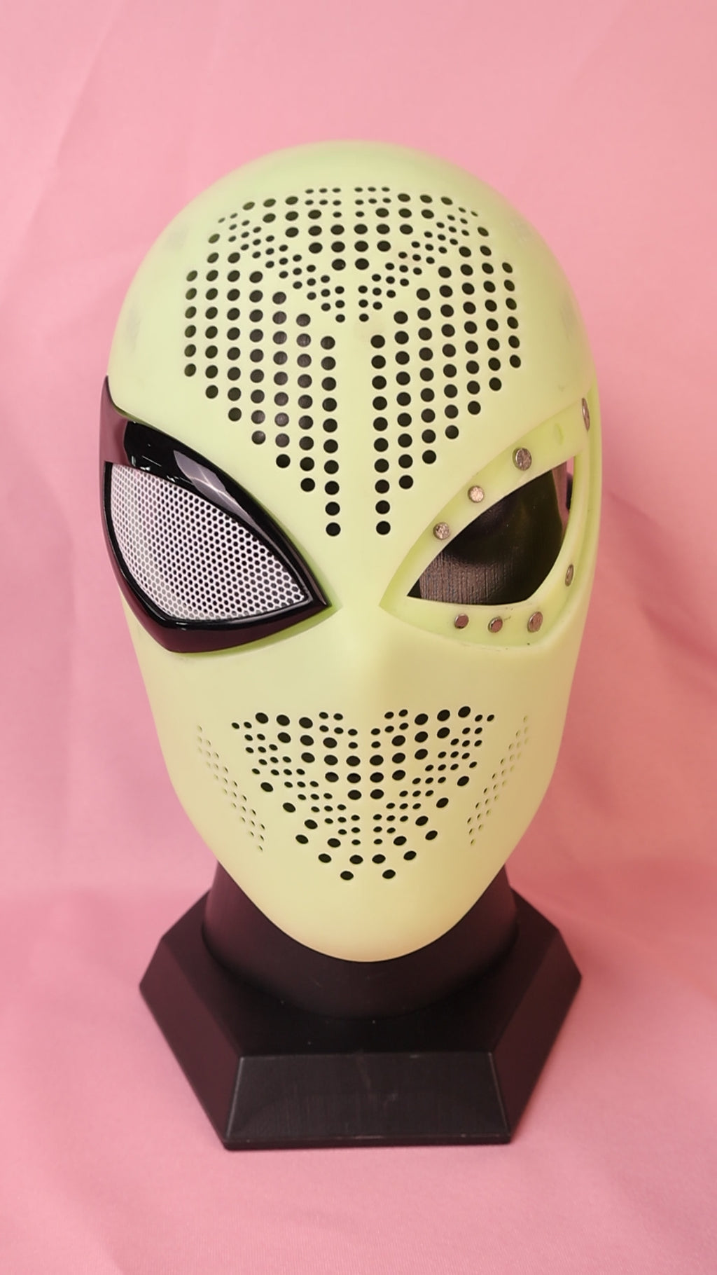 Curved Hook Lens Spider Mask: Personalized PVC Faceshell, Custom Hood